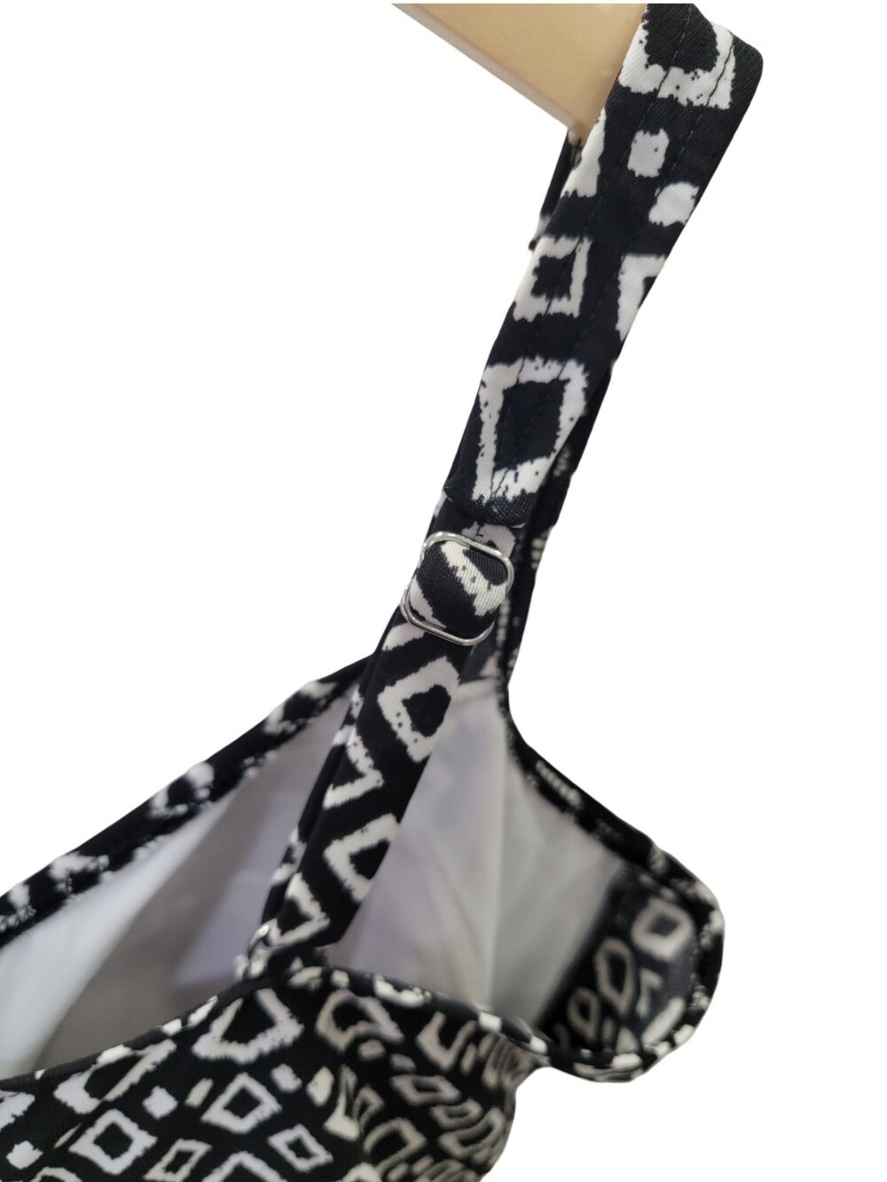 Miraclesuit Black White Geometric One Piece Swimsuit Size 16 (see measurements) - Picture 11 of 16